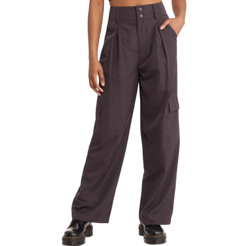 BP Women's Wide Leg Grey Phantom Cargo Pants‎ Size Large Soft Comfortable Office